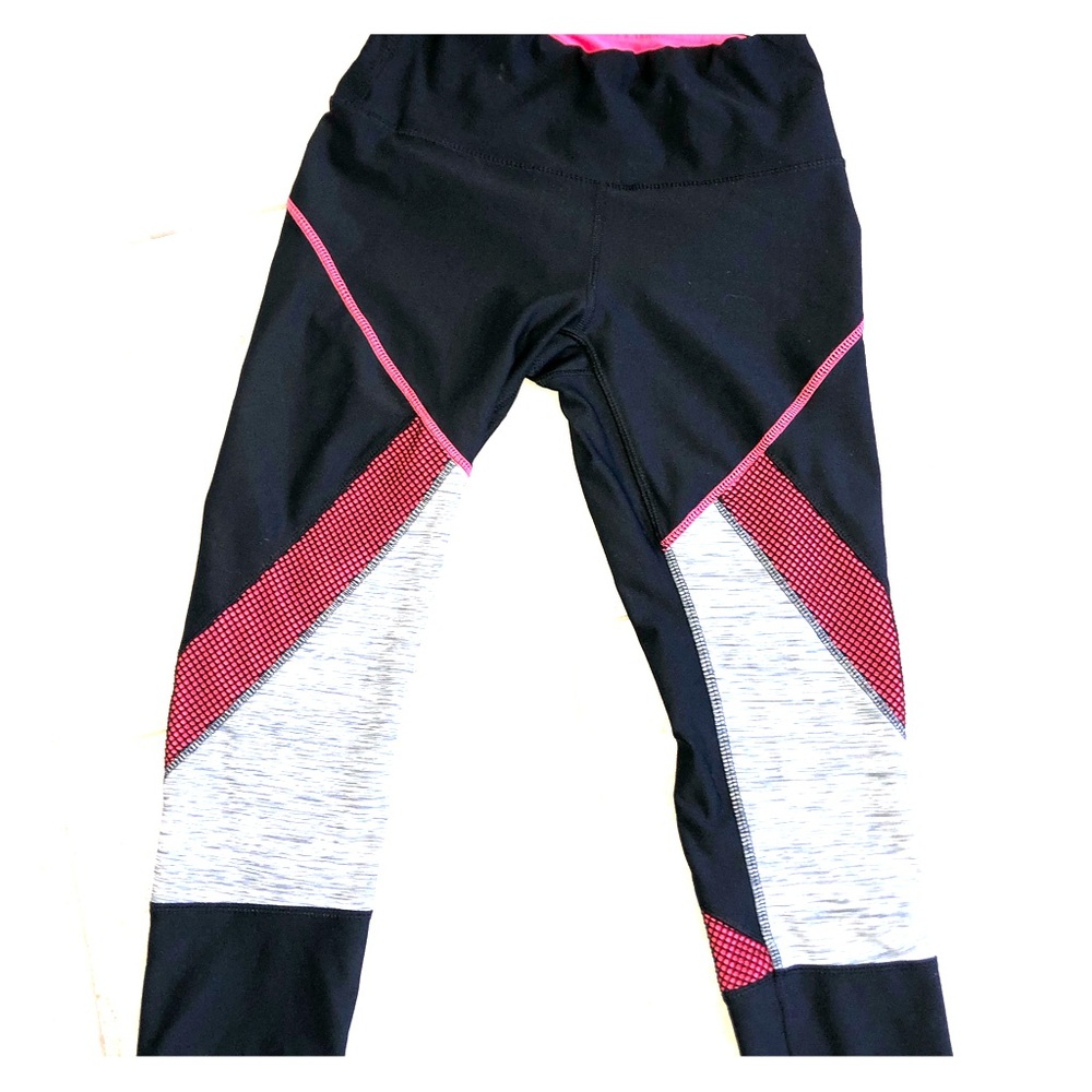 Woman’s small leggings